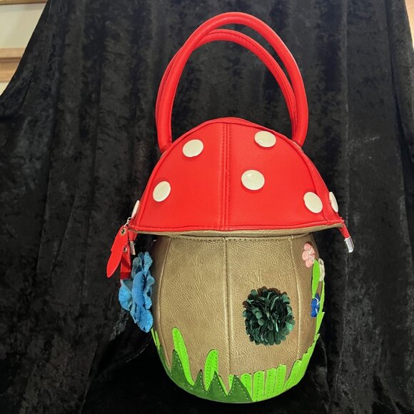 Mushroom-shaped purse with flower and grass details, 2 handles - Picture 2 of 16